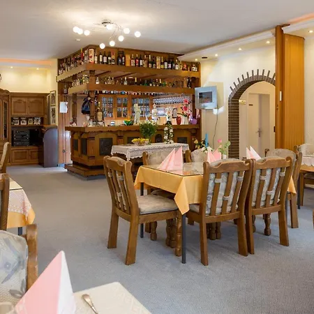 Restaurant Rehberg Отель 3*
